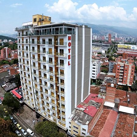 Hotel Dorado La 70 Medellin Bagian luar foto