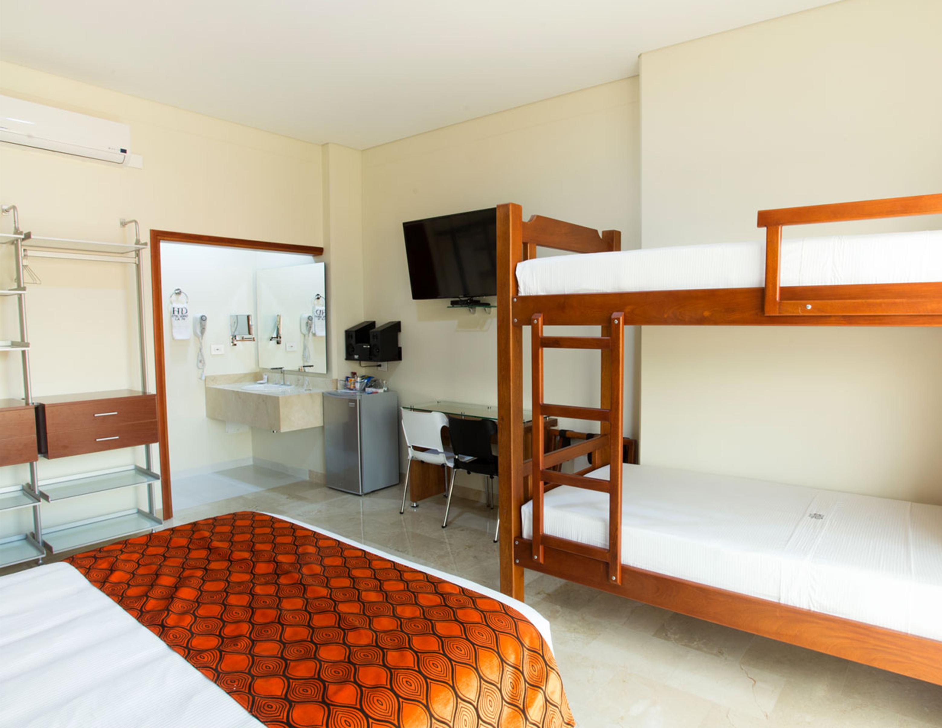 Hotel Dorado La 70 Medellin Bagian luar foto