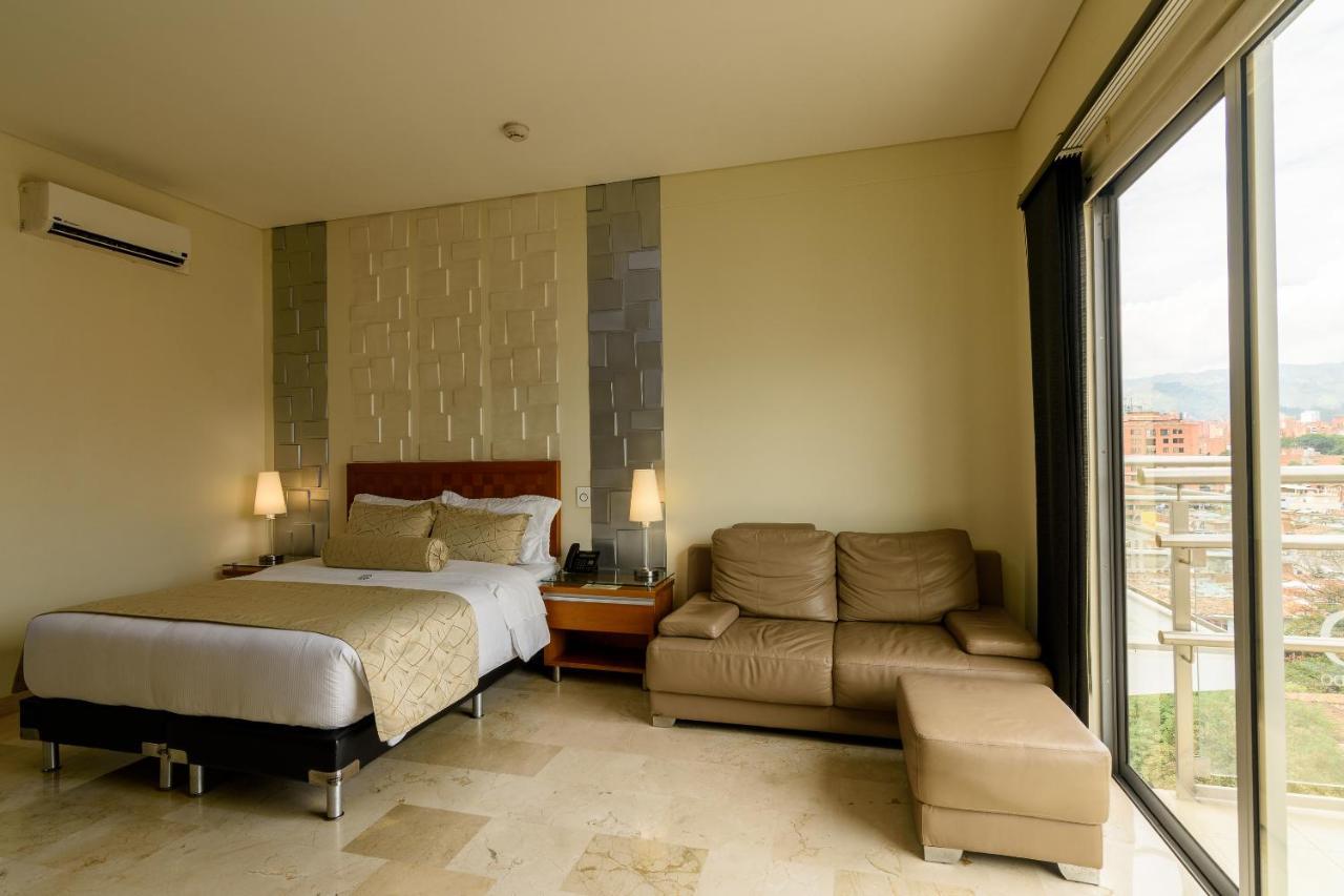 Hotel Dorado La 70 Medellin Bagian luar foto