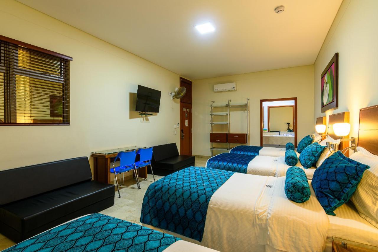 Hotel Dorado La 70 Medellin Bagian luar foto
